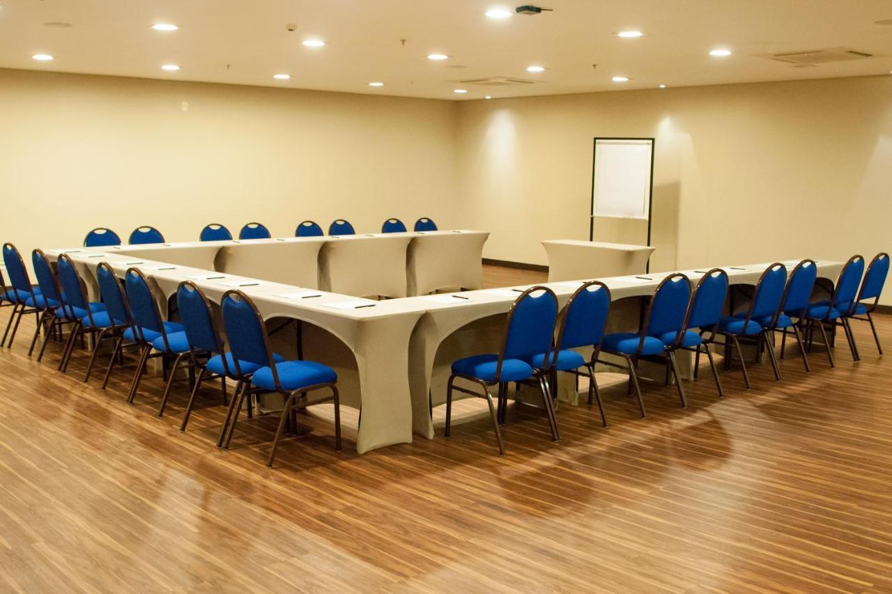 Hotel Intercity Manaus